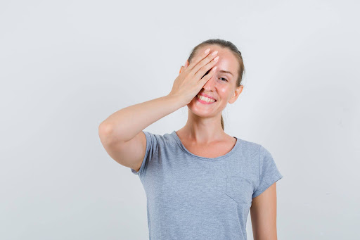 Simple eye relaxation